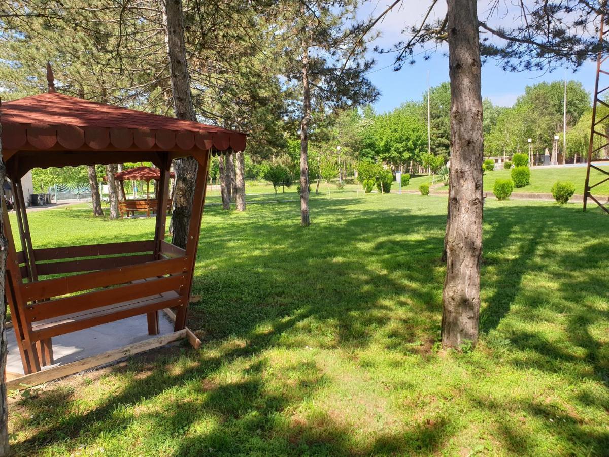 Paradise Park Polski Trŭmbesh Zewnętrze zdjęcie